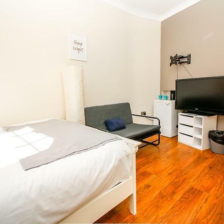 לונדון Private En-Suite Room @ Liverpool Street, Brick Ln מראה חיצוני תמונה